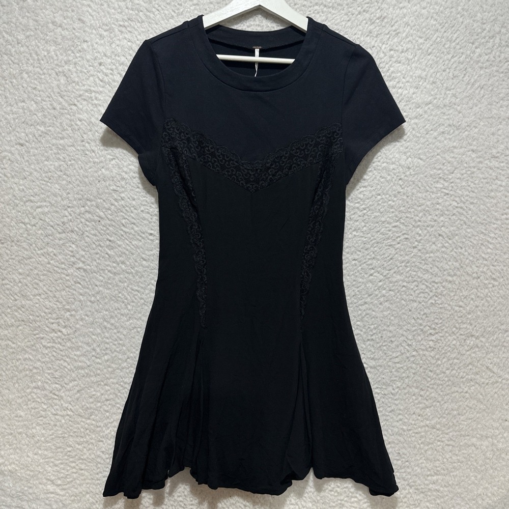 Free People Cruz‎ Mini Dress Women's 4 Black Lace Ruffle Hem A-Line Gothic - Picture 3 of 12